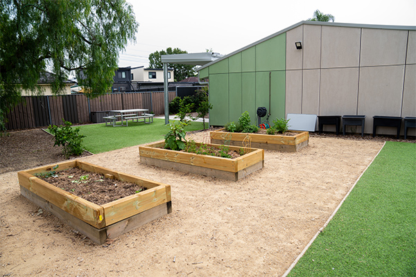 01-Lurnea-STFXPS-2026-facilities-veggie-garden